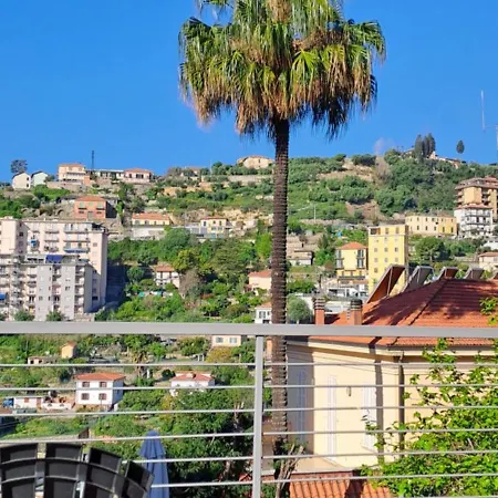 Fioregreco - Free Parking - Large Outdoor Space * Σαν Ρέμο