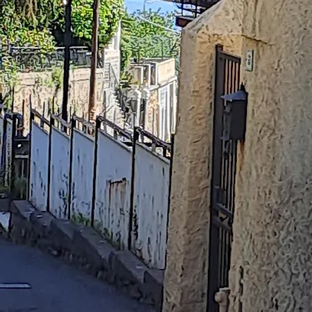 Fioregreco - Free Parking - Large Outdoor Space Apartment