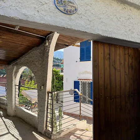 Fioregreco - Free Parking - Large Outdoor Space San Remo